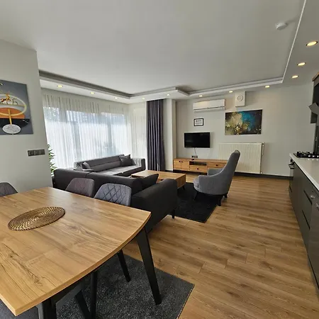 Διαμέρισμα New Flat&large Living Space 2-1 Near Lara